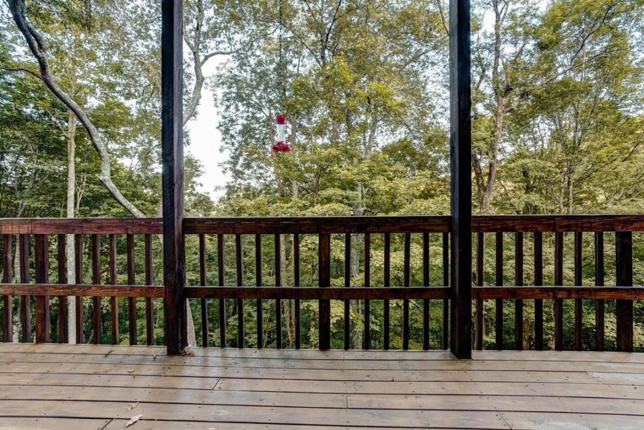 Вилла Wolf Ridge Retreat Swiss Экстерьер фото