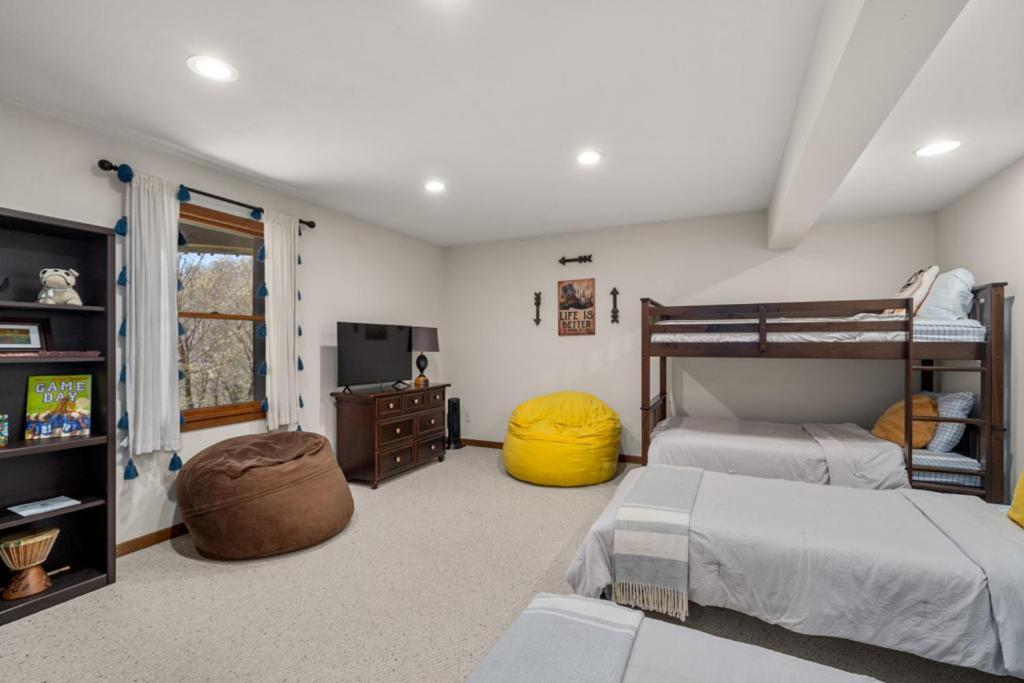 Вилла Wolf Ridge Retreat Swiss Экстерьер фото