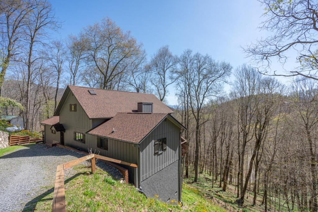 Вилла Wolf Ridge Retreat Swiss Экстерьер фото