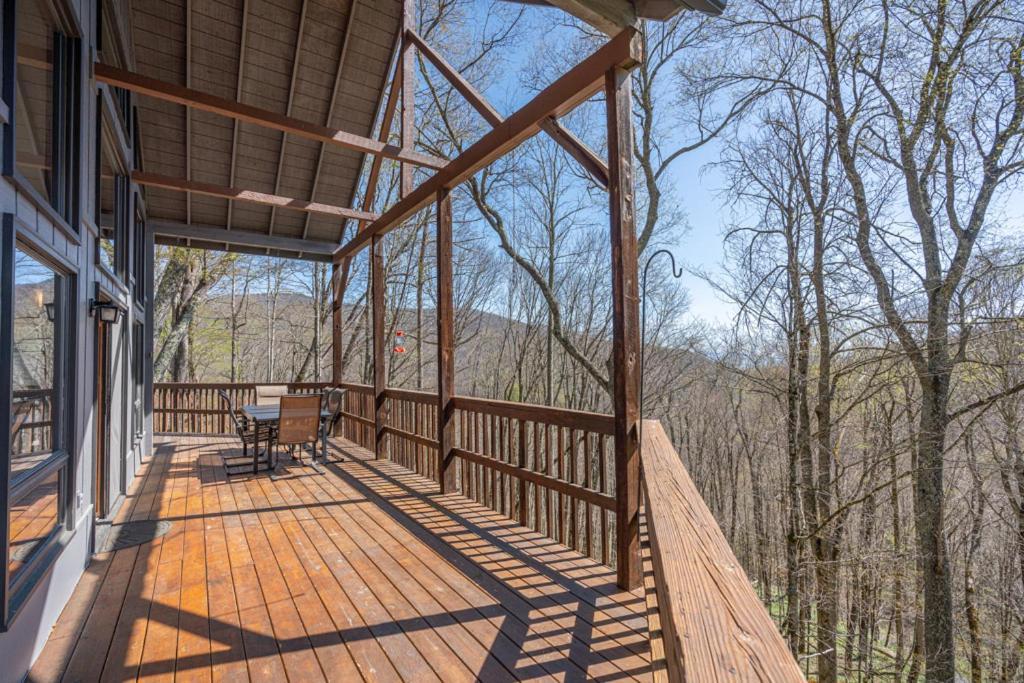 Вилла Wolf Ridge Retreat Swiss Экстерьер фото