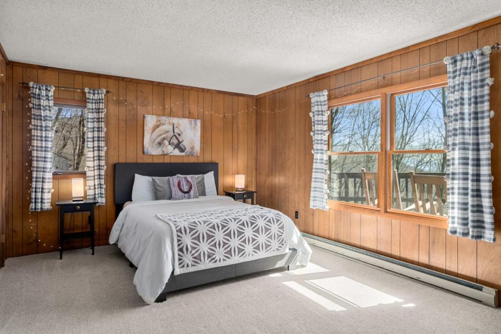 Вилла Wolf Ridge Retreat Swiss Экстерьер фото